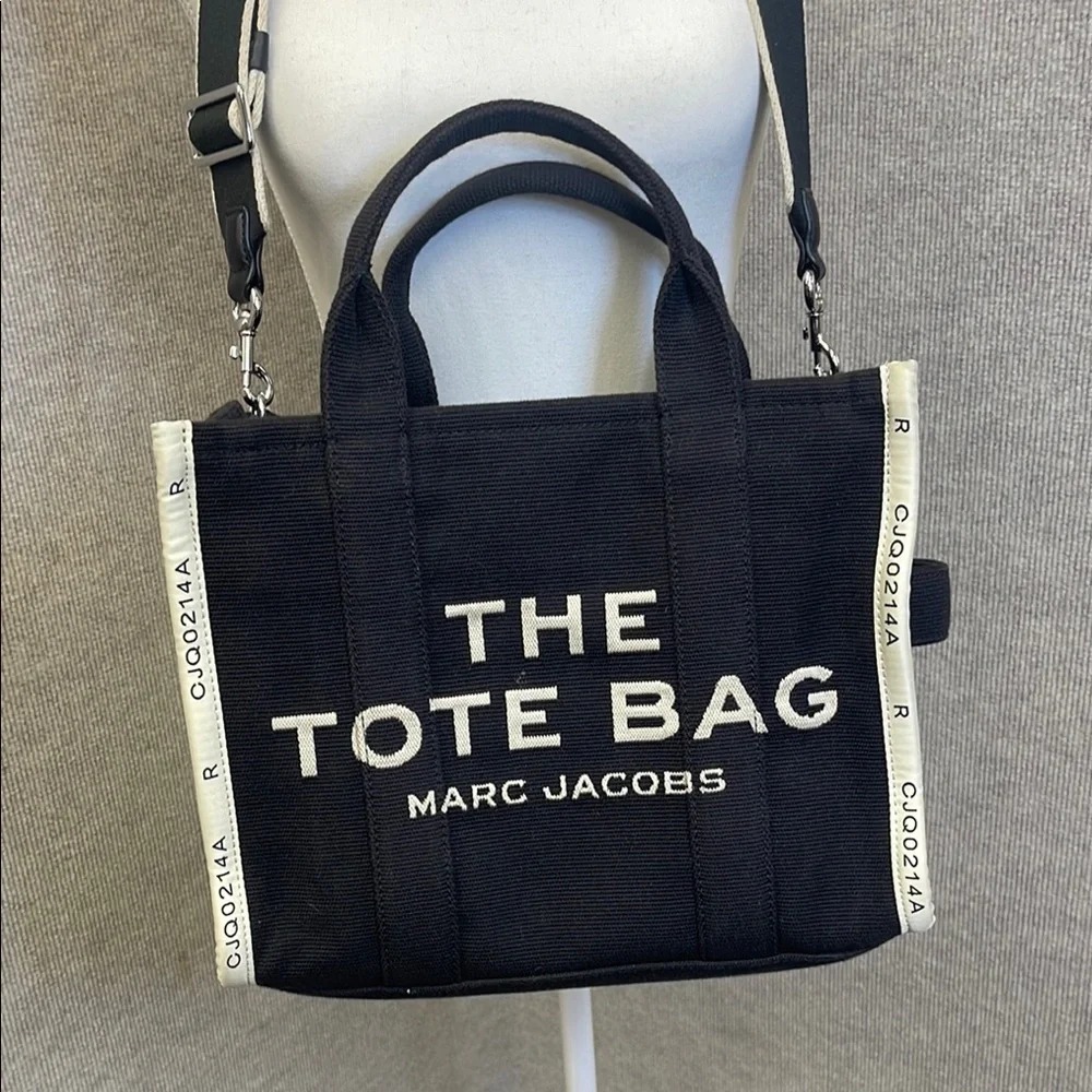 Marc Jacobs Black and White Tote Bag - Picture 2 of 6